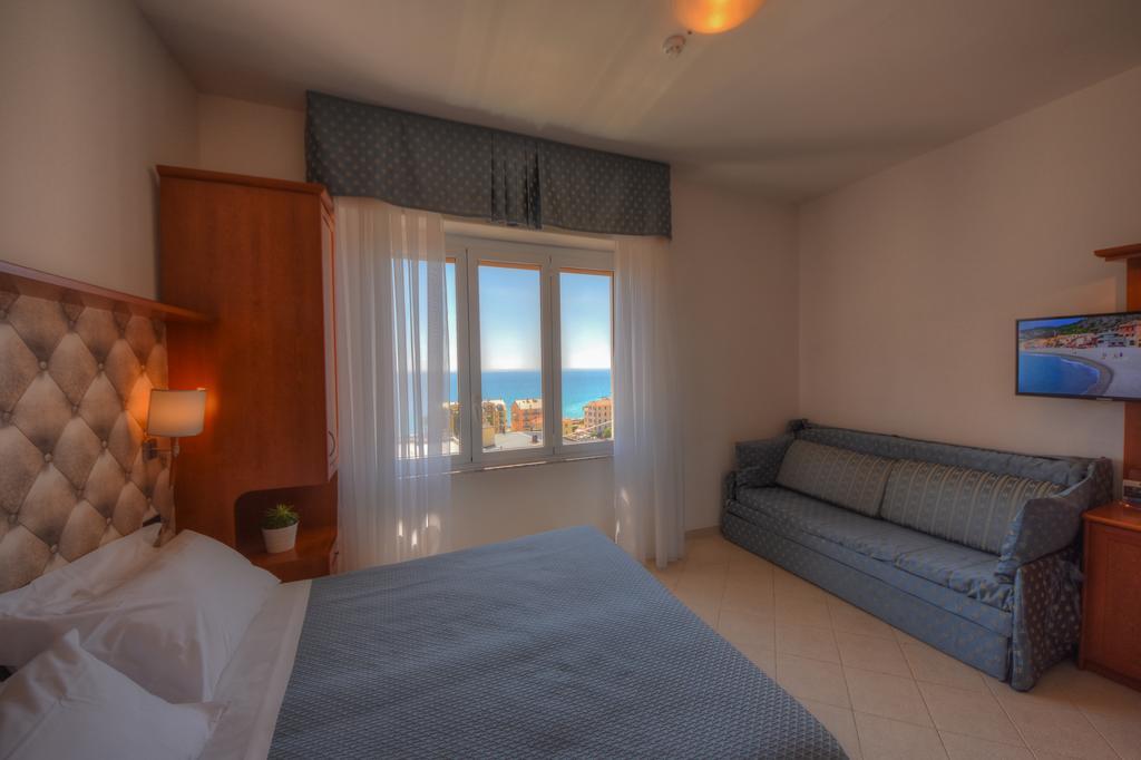 Hotel Noris Finale Ligure Zewnętrze zdjęcie